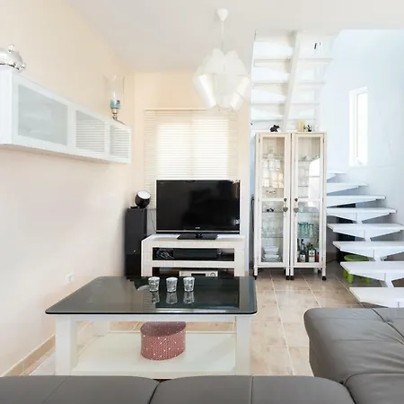 Duplex Charco Del Valle With Sea View 度假居